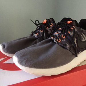Nike Rosherun Camo Print